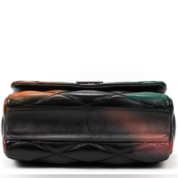 Authentic Louis Vuitton twist lock Puff GO 14 PM- COA INCLUDED - Picture 9 of 14